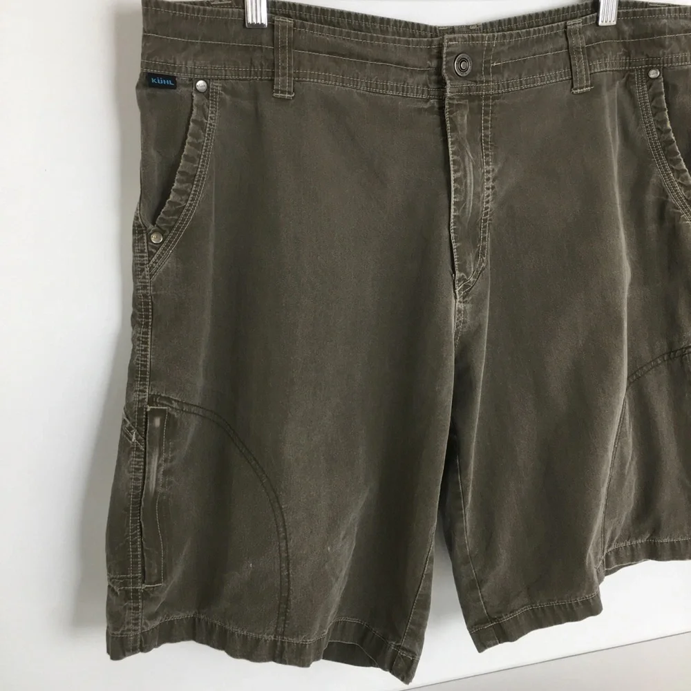 Kuhl Mens Cargo Shorts Green Taupe Size 38